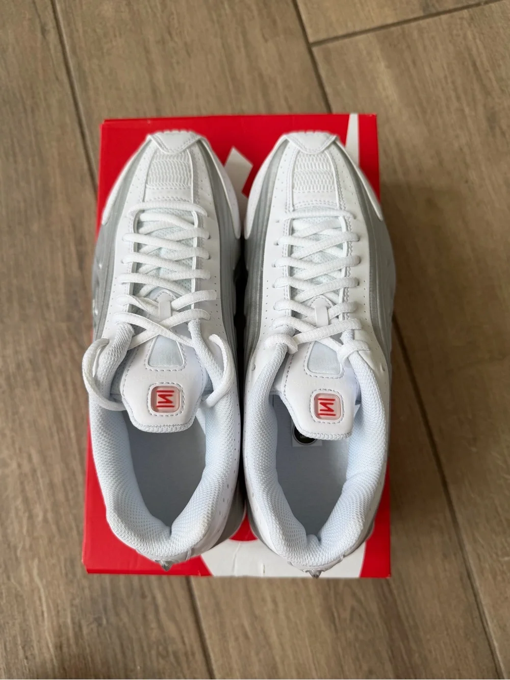 Nike Shox R4 (GS ) - Picture 6 of 9